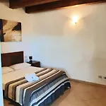 Dal Centurione Ottaviano Augusto Apartamento *