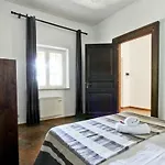 Dal Centurione Ottaviano Augusto Apartamento *